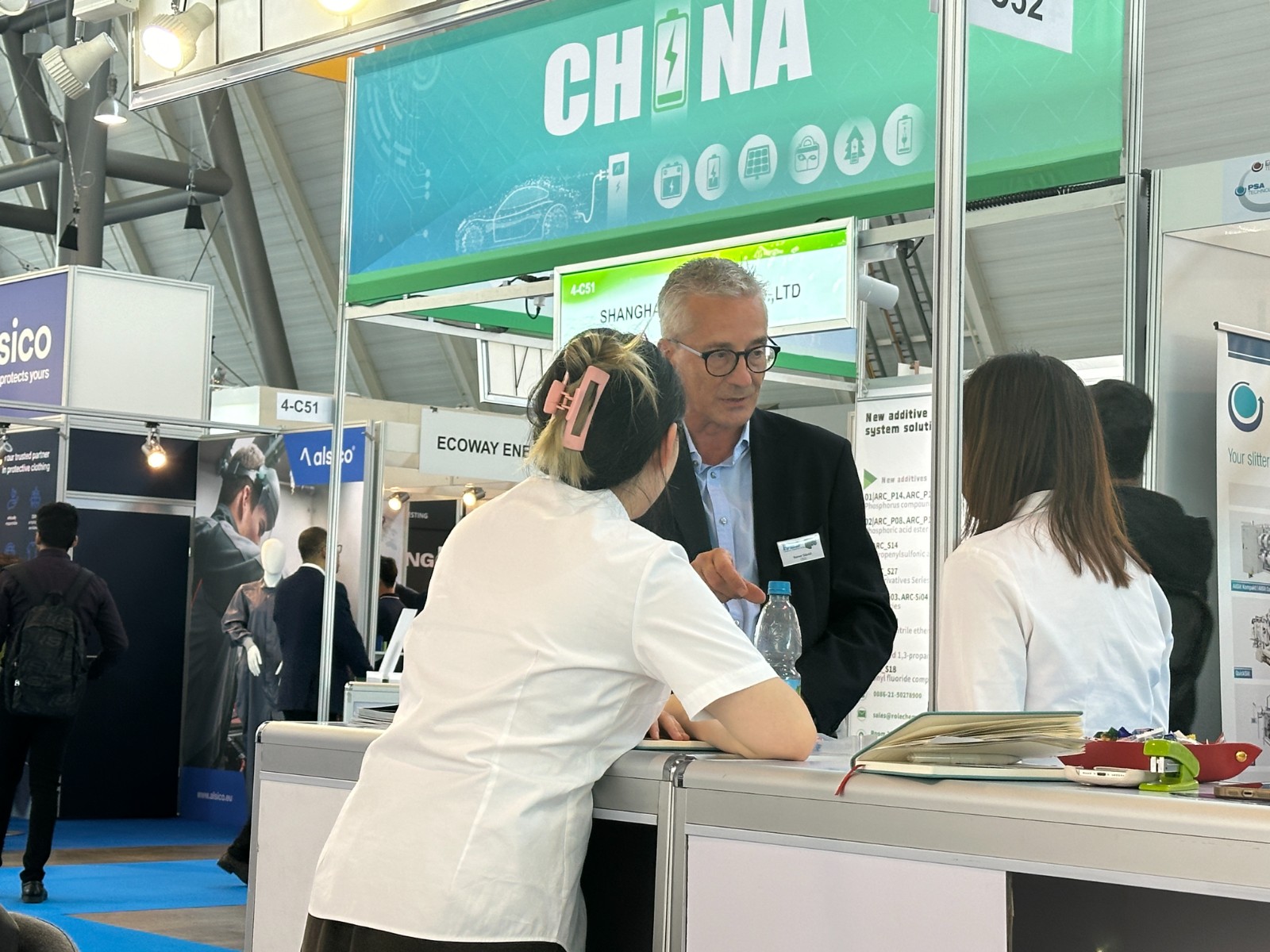 1719221053113809.jpg 98783d8b-bb88-4fa3-8ac2-fd7521f8e8af.jpg